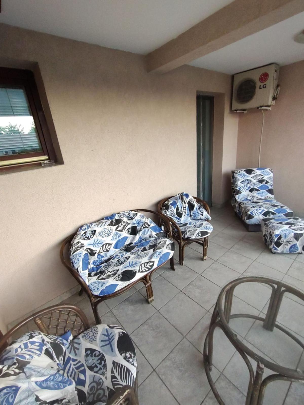 Plavi Apartman Airport Belgrád Kültér fotó